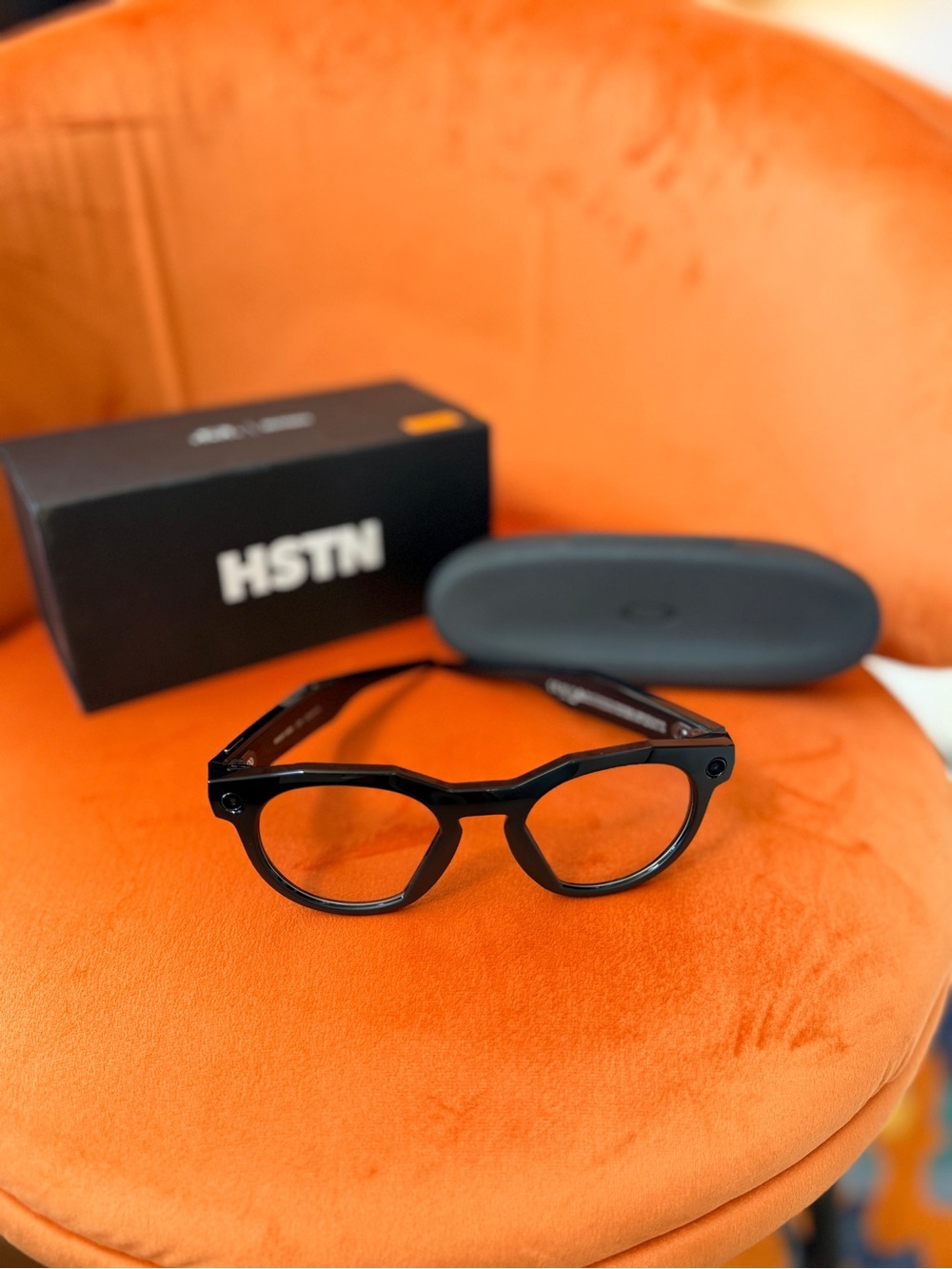 Oakley Meta HSTN Smart Glasses Black Frame Transitions Lenses w/ Original case